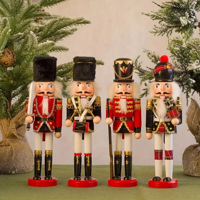 Weihnachtliche Tischdekoration mit einer bunten Nussknacker-Figur