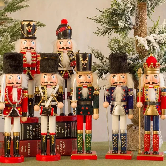 Detailansicht der dekorativen Nussknacker-Figur für Weihnachten