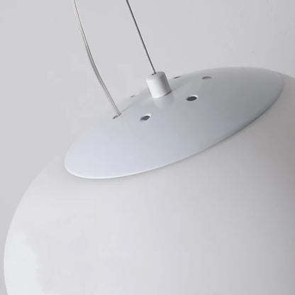 Moderne Pendelleuchte mit satiniertem Glas im minimalistischen Cluster-Design