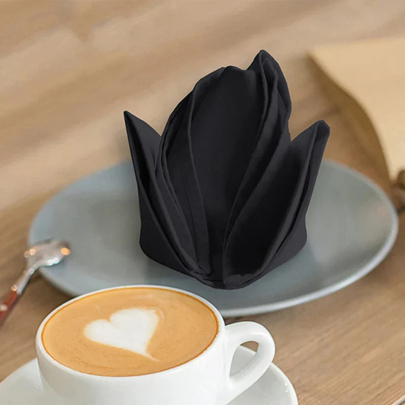 Quadratische Polyester-Tischserviette für einen stilvoll gedeckten Tisch