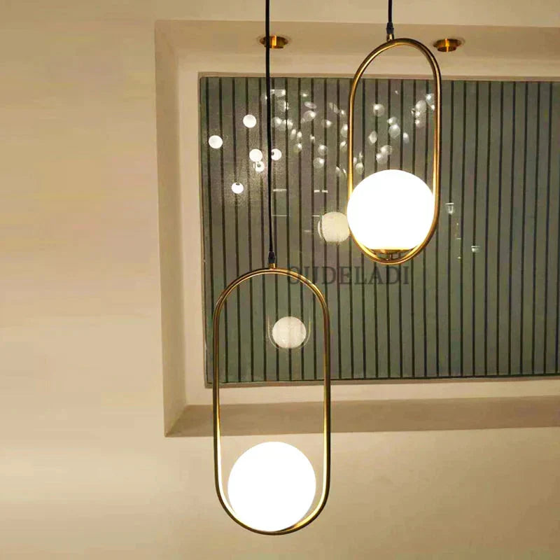 LED Pendelleuchte Nordic – Glaskugel, goldfarben & modern