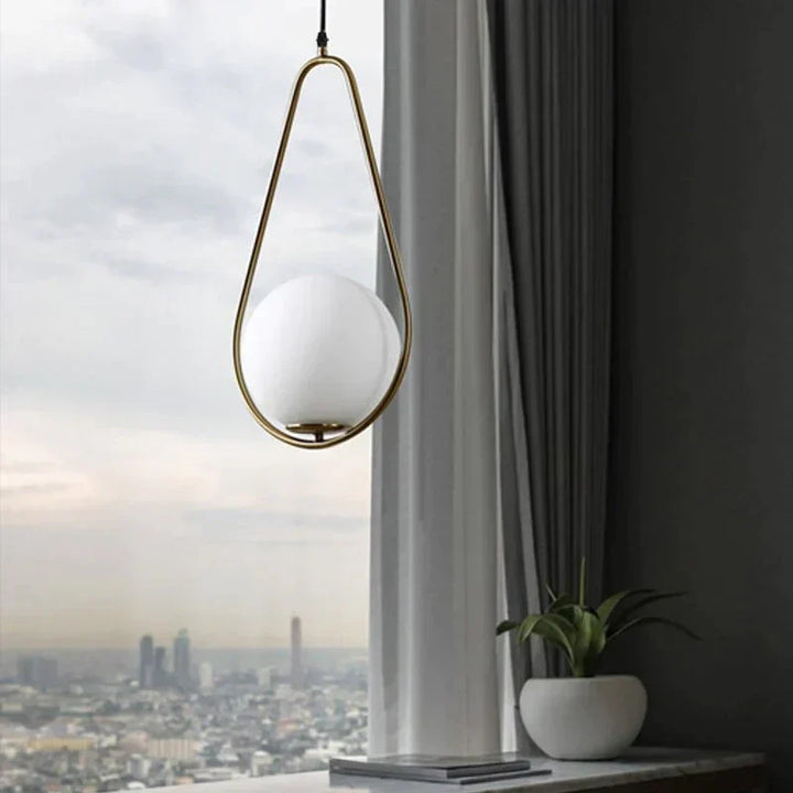 LED Pendelleuchte Nordic – Glaskugel, goldfarben & modern