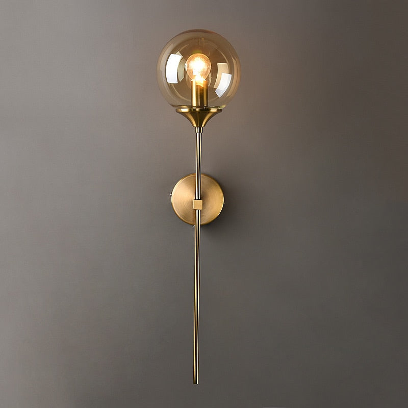 Tropfenförmige Wandleuchte in postmodernem Design
