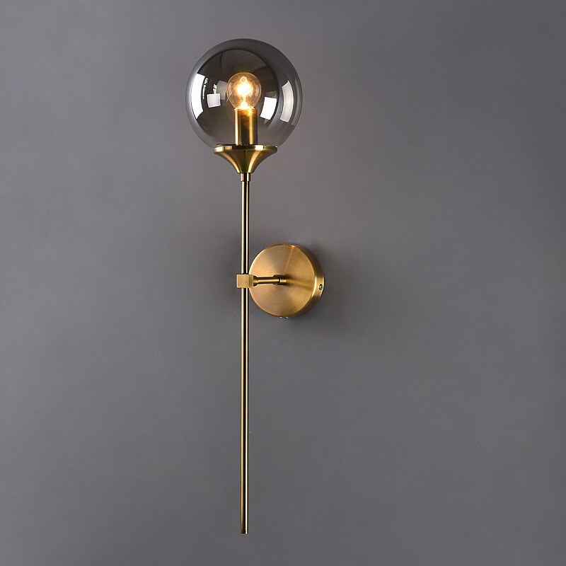 Tropfenförmige Wandleuchte in postmodernem Design