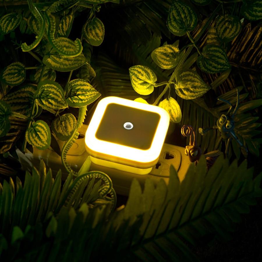 LED-Nachtlicht mit Lichtsensor für Schlafzimmer, Flur und Kinderzimmer