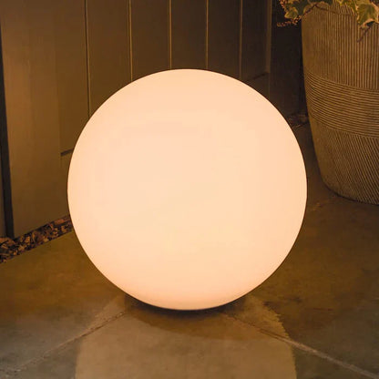 Solarbetriebene Kugelleuchte für Garten und Terrasse