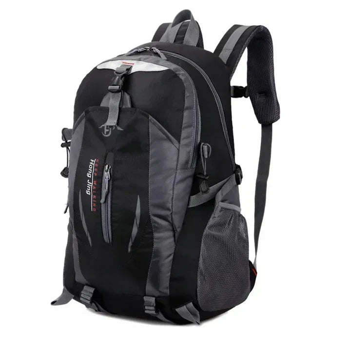Wasserabweisender Outdoor Rucksack mit mehreren Fächern für Reisen und Alltag