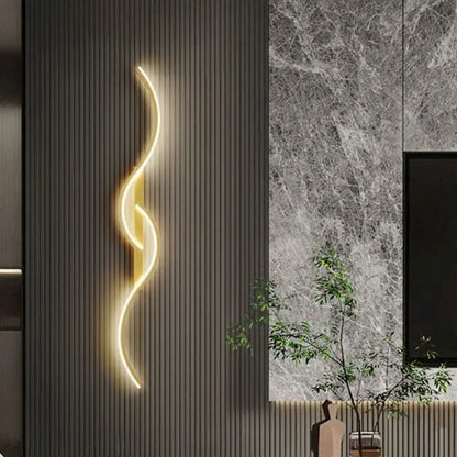 Moderne Wellen-LED Wandleuchte – dimmbar & stilvoll in Gold/Schwarz