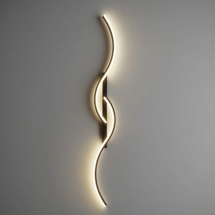 Moderne Wellen-LED Wandleuchte – dimmbar & stilvoll in Gold/Schwarz